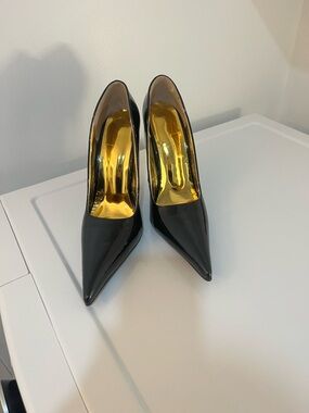 Patent Pointed-Toe High Heels . NWOT